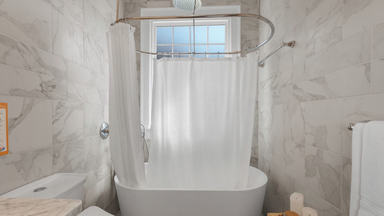 Photo of Bathroom in Old Fourth Ward