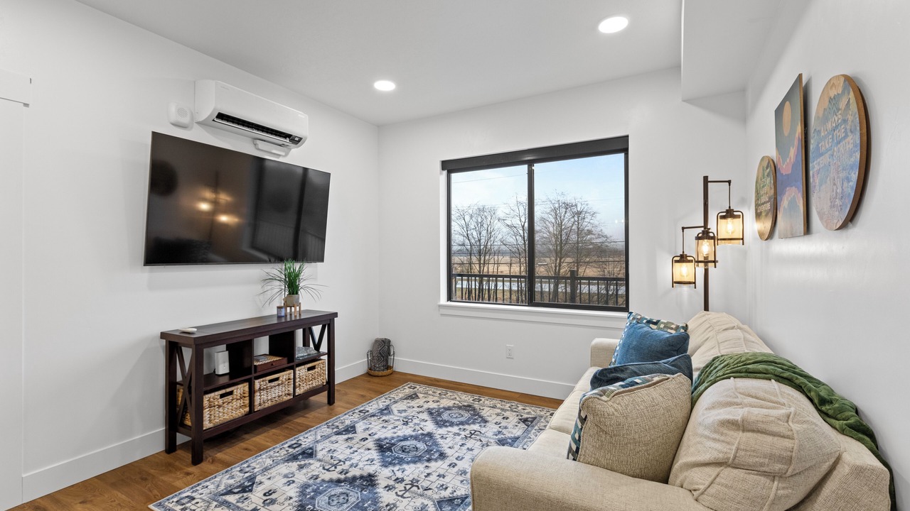 Photo of Livingroom in Juneau