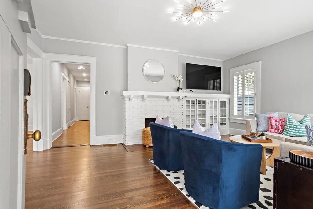 Photo of Livingroom in Virginia Highland
