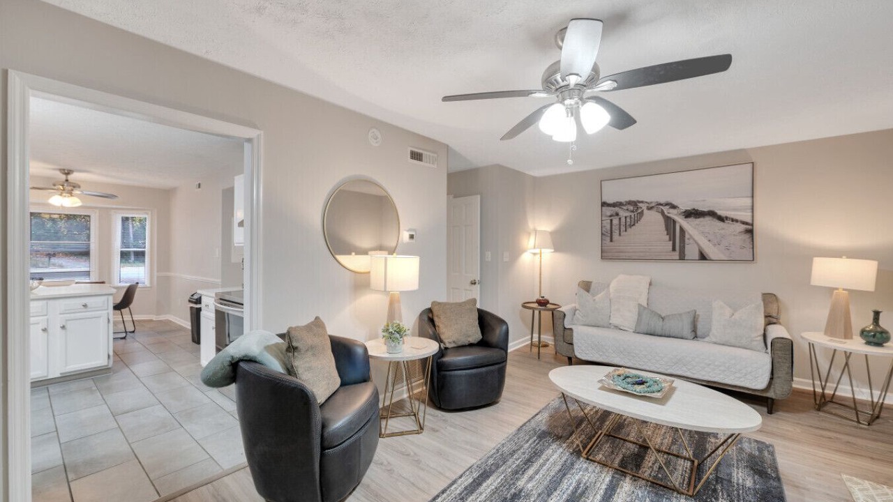 Photo of Livingroom in Smyrna