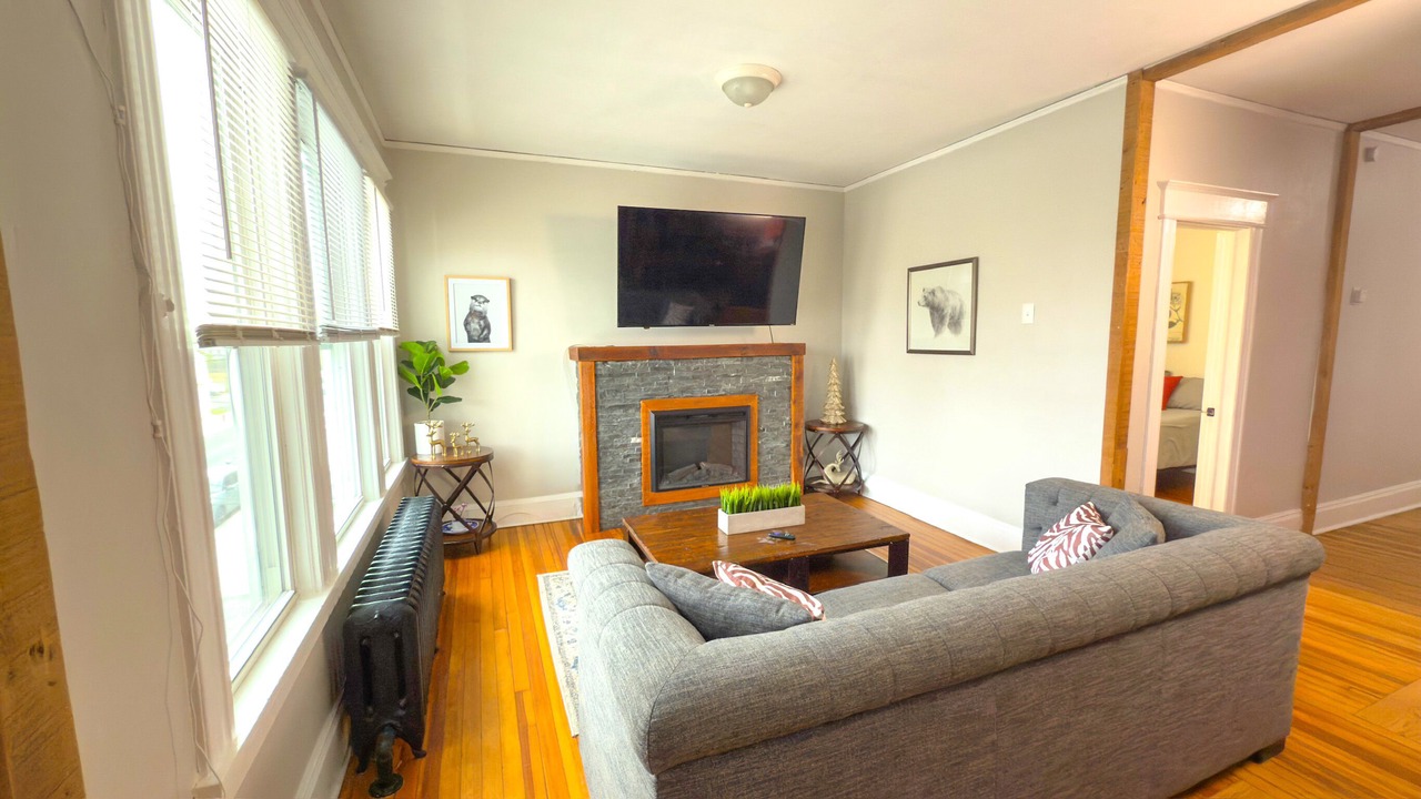 Photo of Livingroom in Albany
