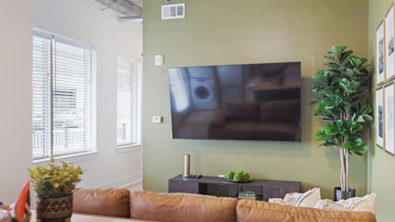 Photo of Livingroom in Virginia Highland