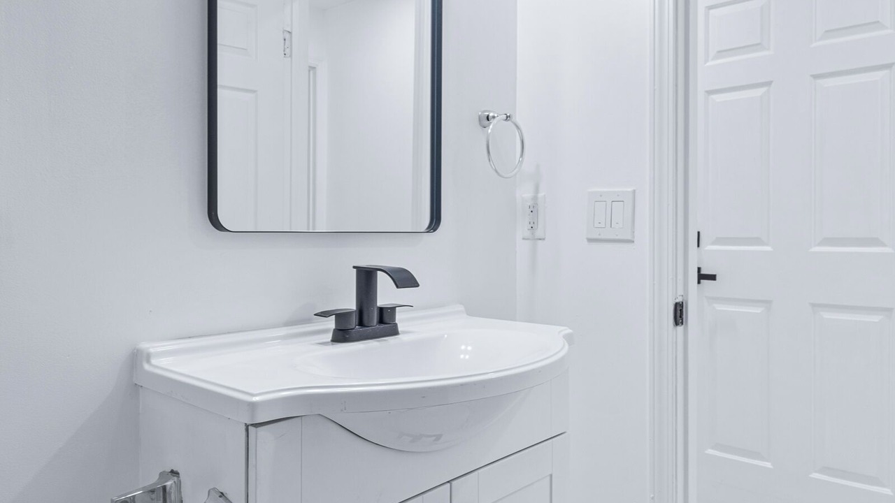 Photo of Bathroom in Smyrna