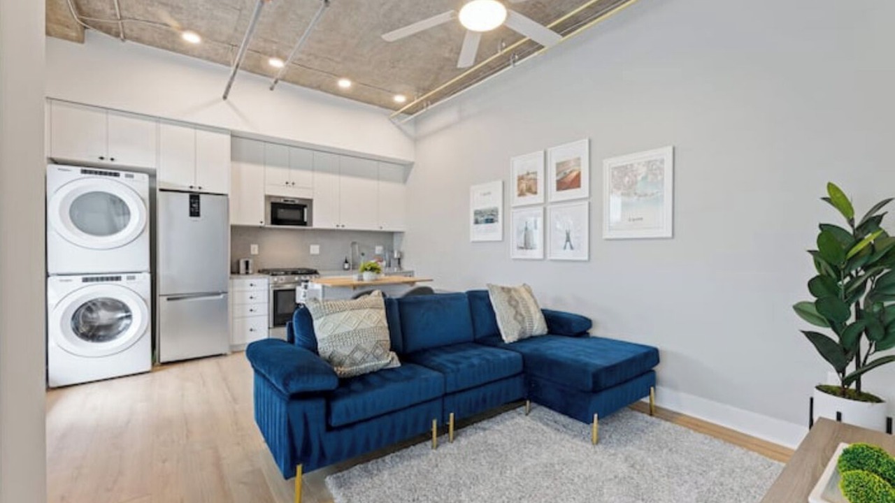 Photo of Livingroom in Virginia Highland