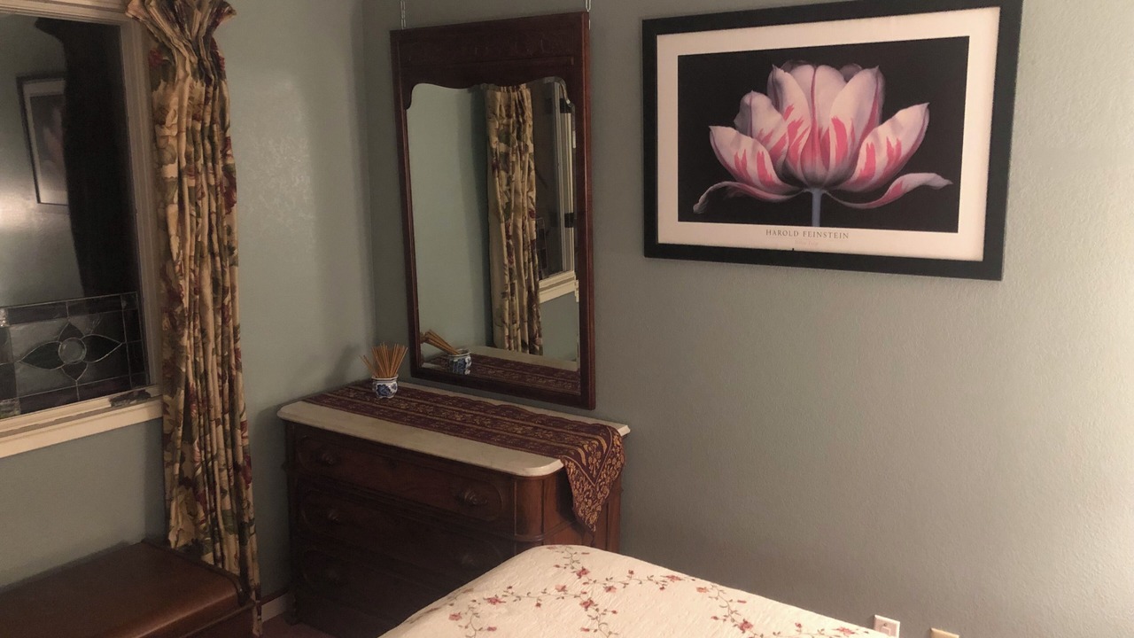 Photo of Bedroom in Kodiak
