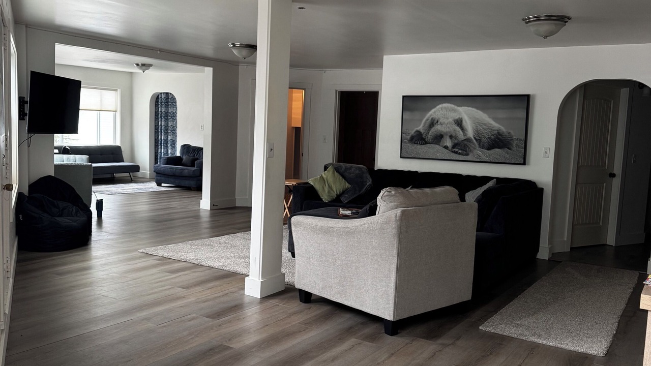 Photo of Livingroom in Ketchikan