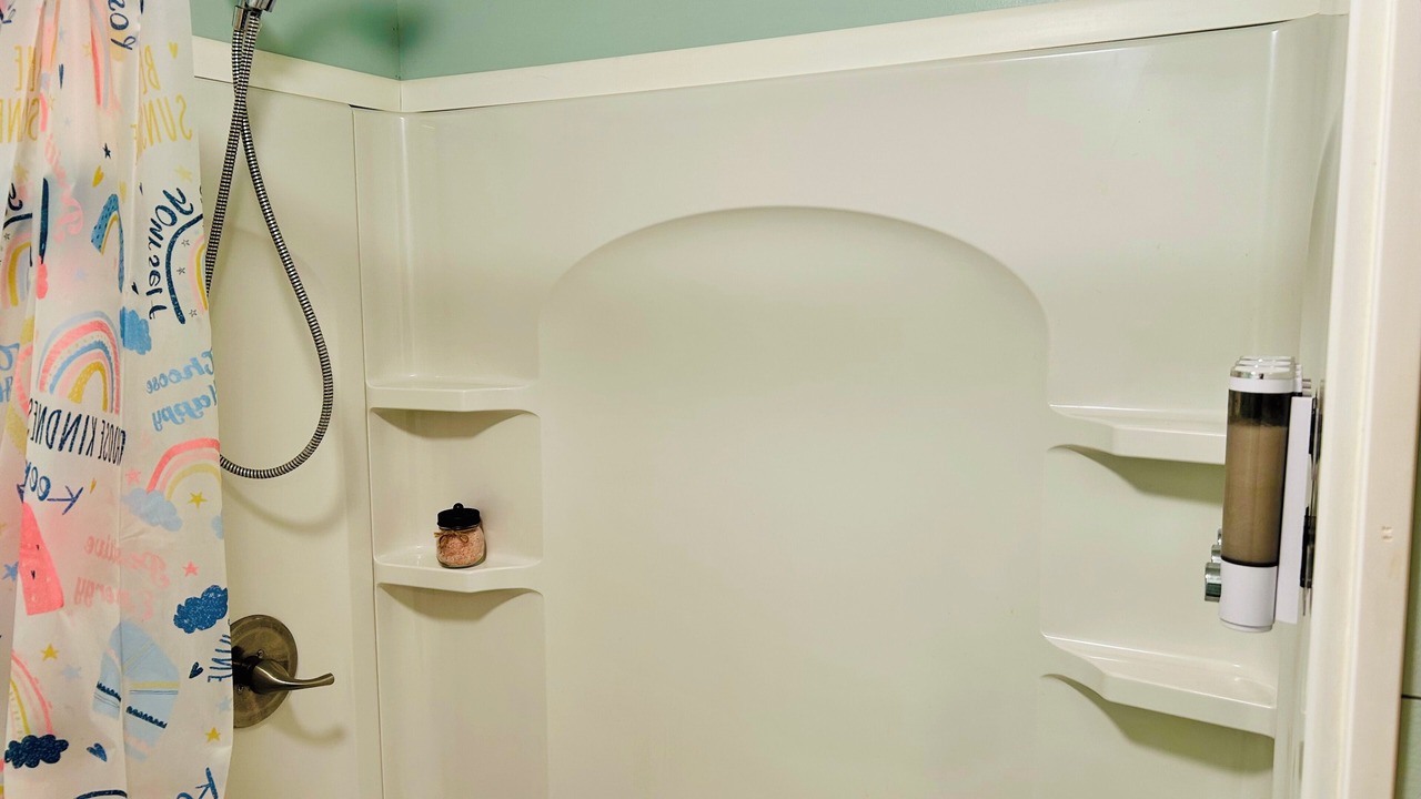 Photo of Bathroom in Fishhook