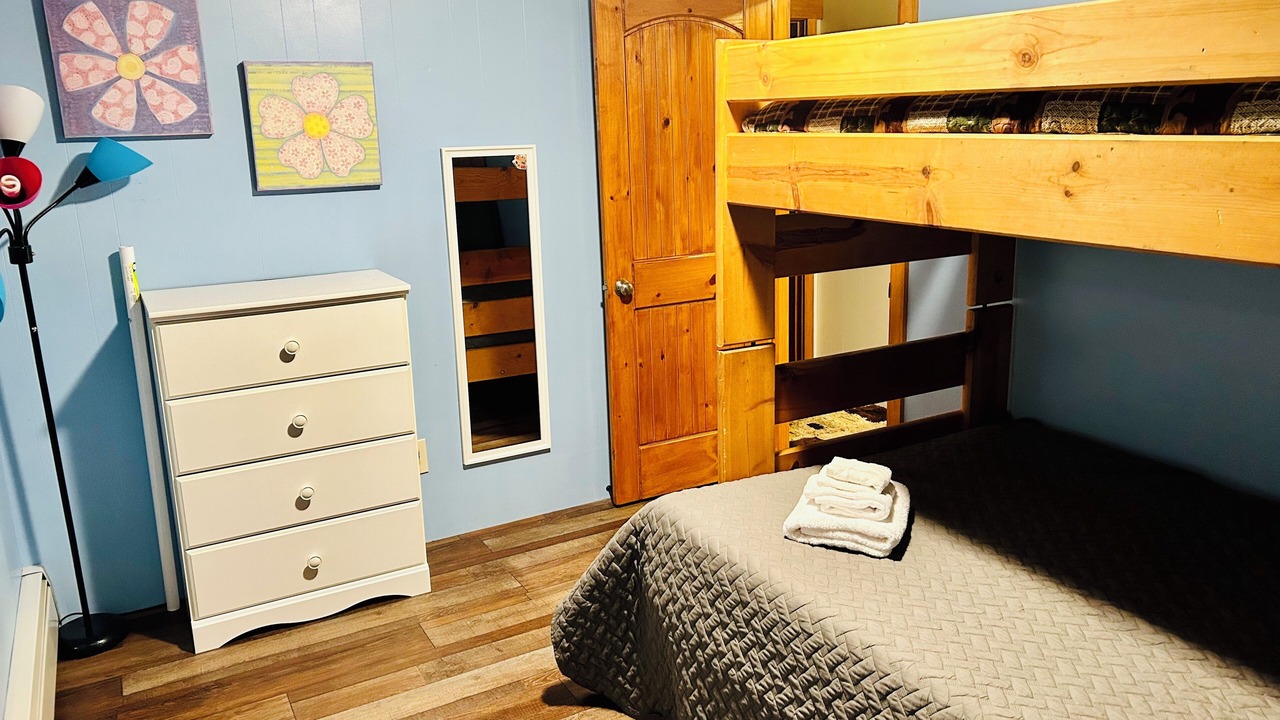 Photo of Bedroom in Fishhook