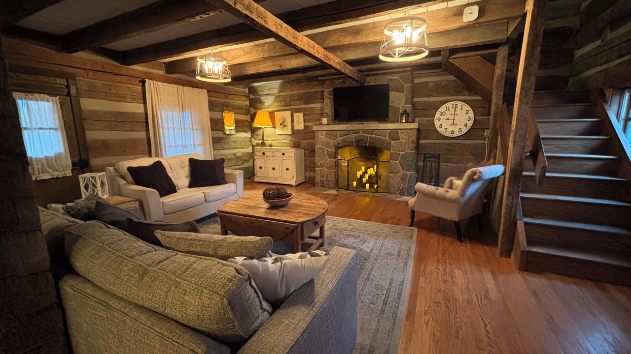 Photo of Livingroom in Goshen