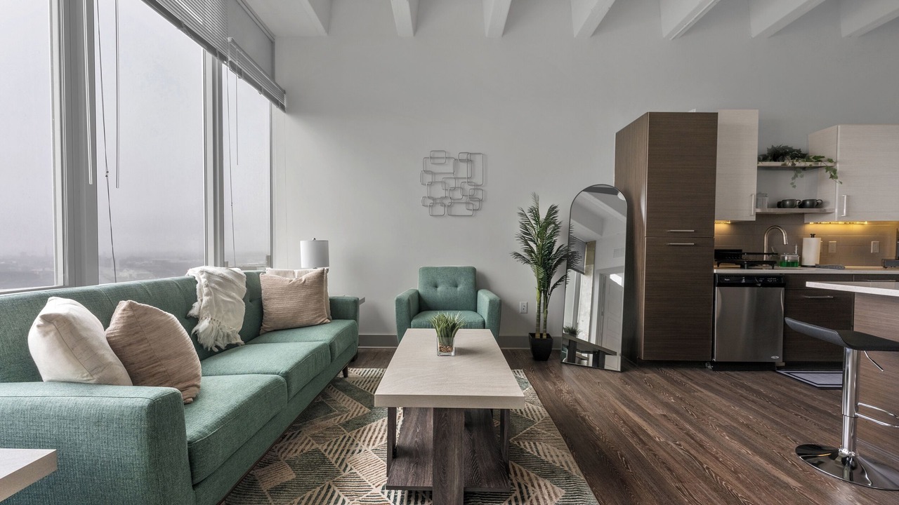 Photo of Livingroom in Peachtree Center