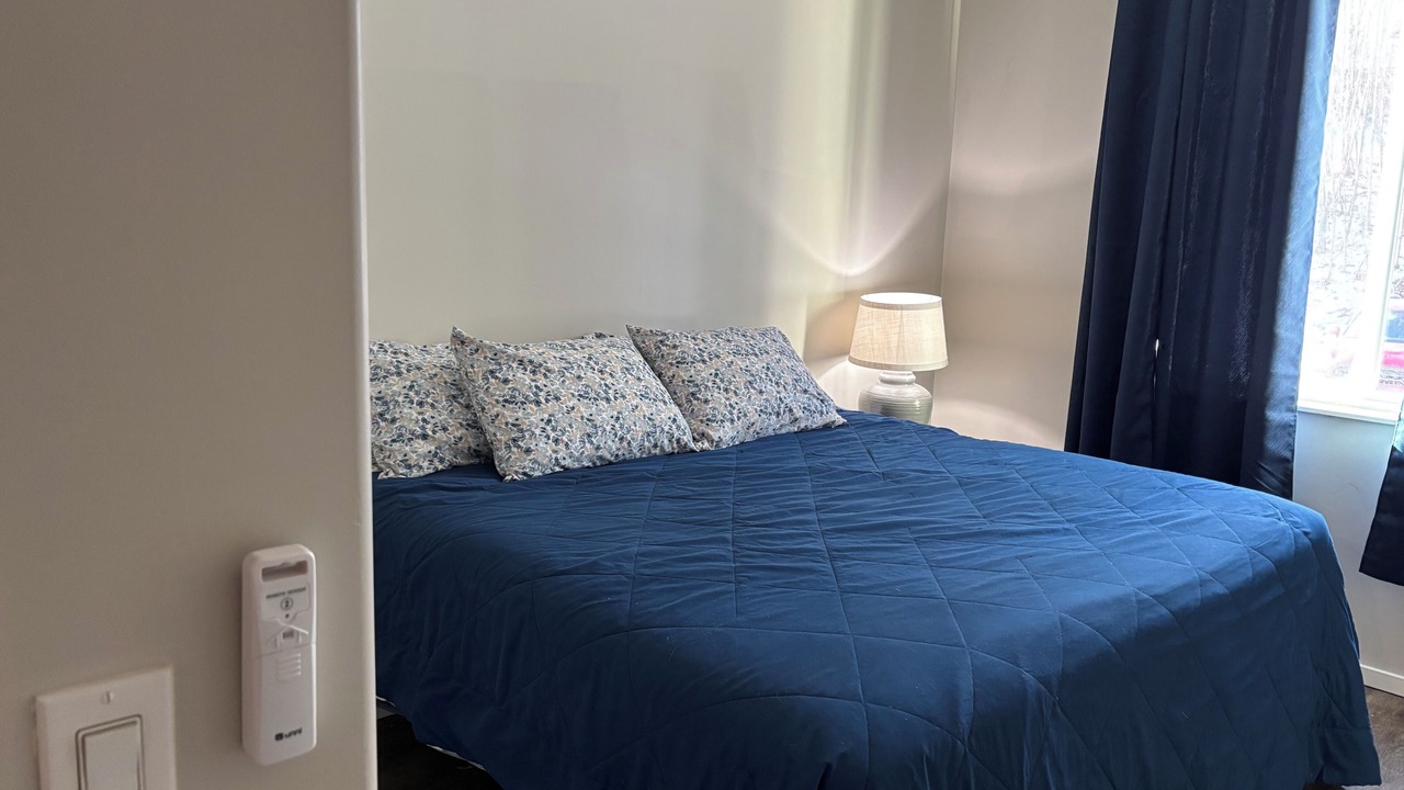 Photo of Bedroom in Knik-Fairview