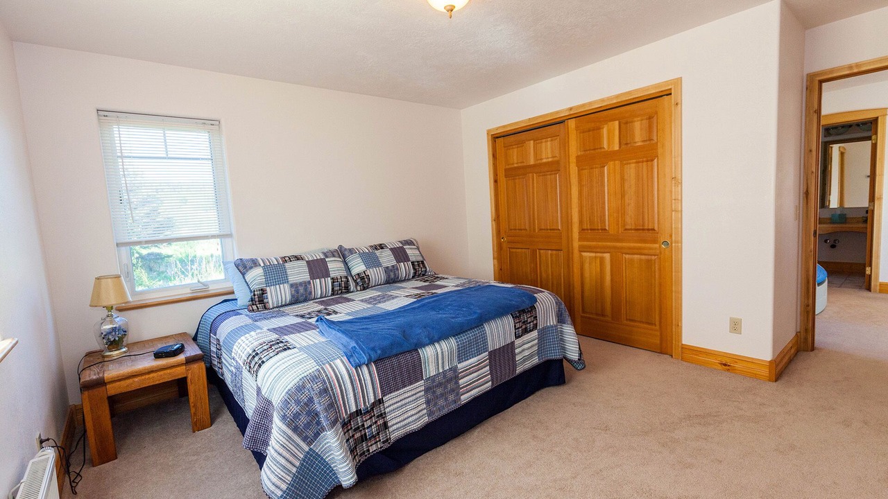 Photo of Bedroom in Fritz Creek