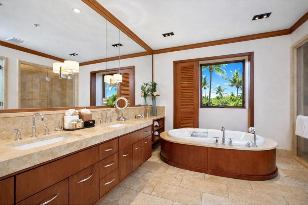 Photo of Others in Montage Kapalua Bay