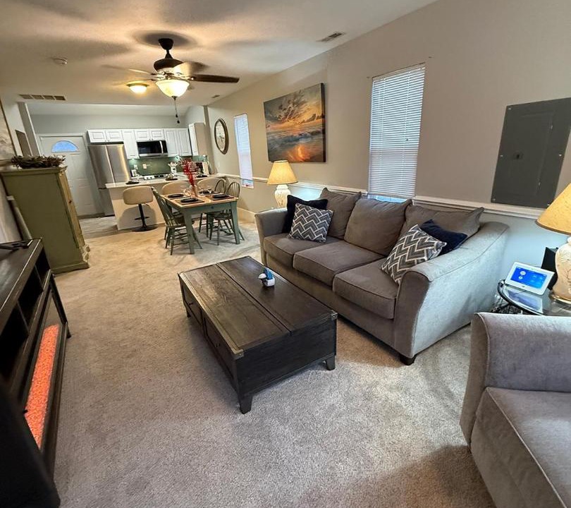 Photo of Livingroom in Buckeye Lake