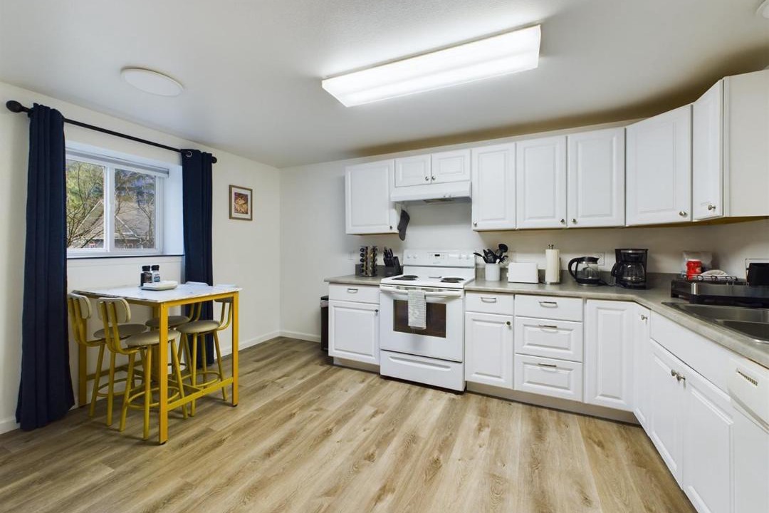 Photo of Kitchen in West Juneau