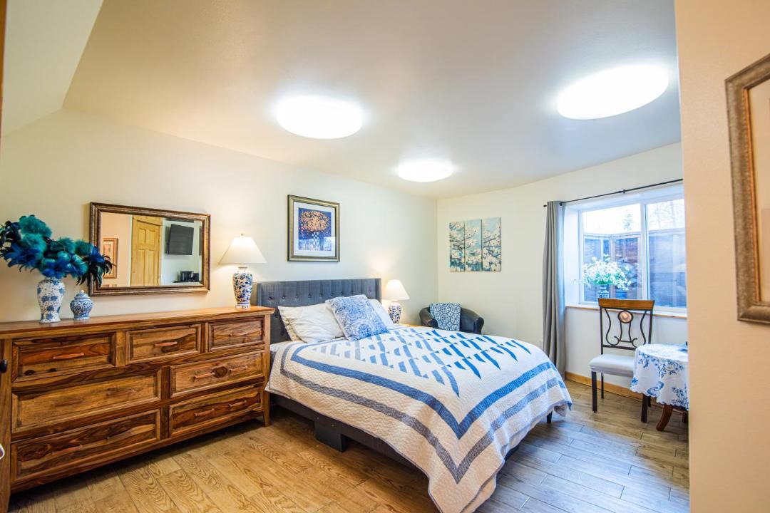 Photo of Bedroom in Knik-Fairview