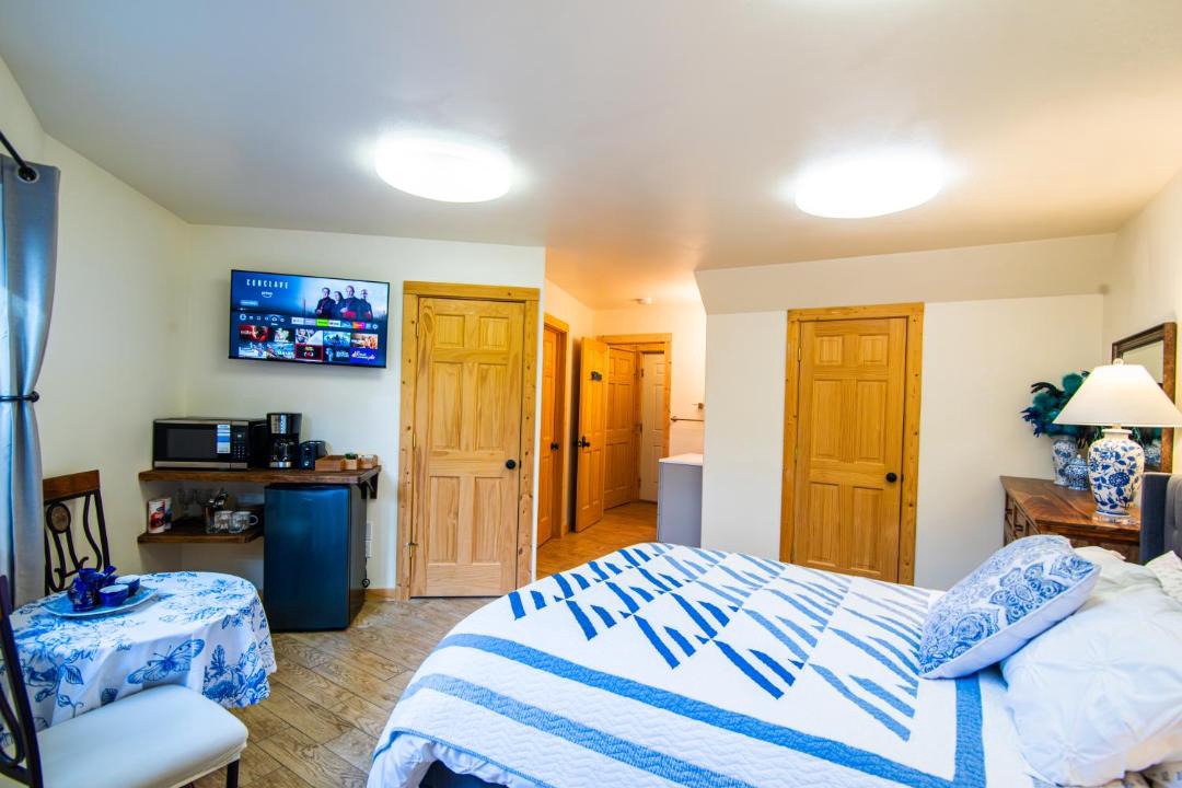 Photo of Bedroom in Knik-Fairview