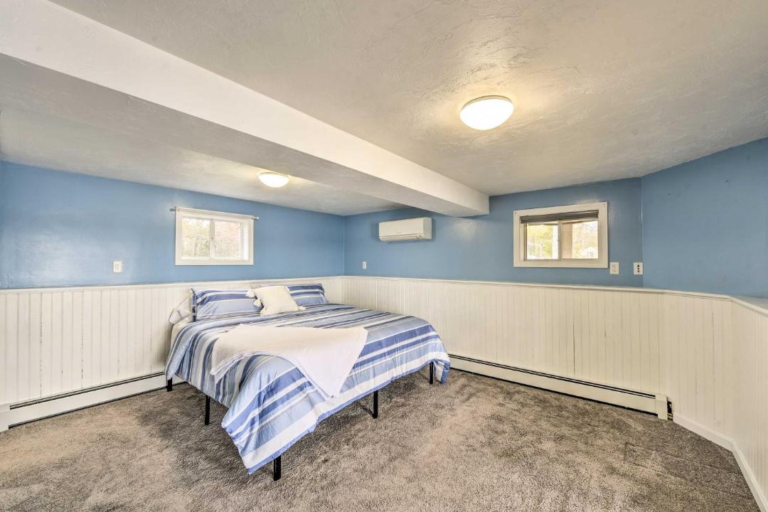 Photo of Bedroom in Lunenburg