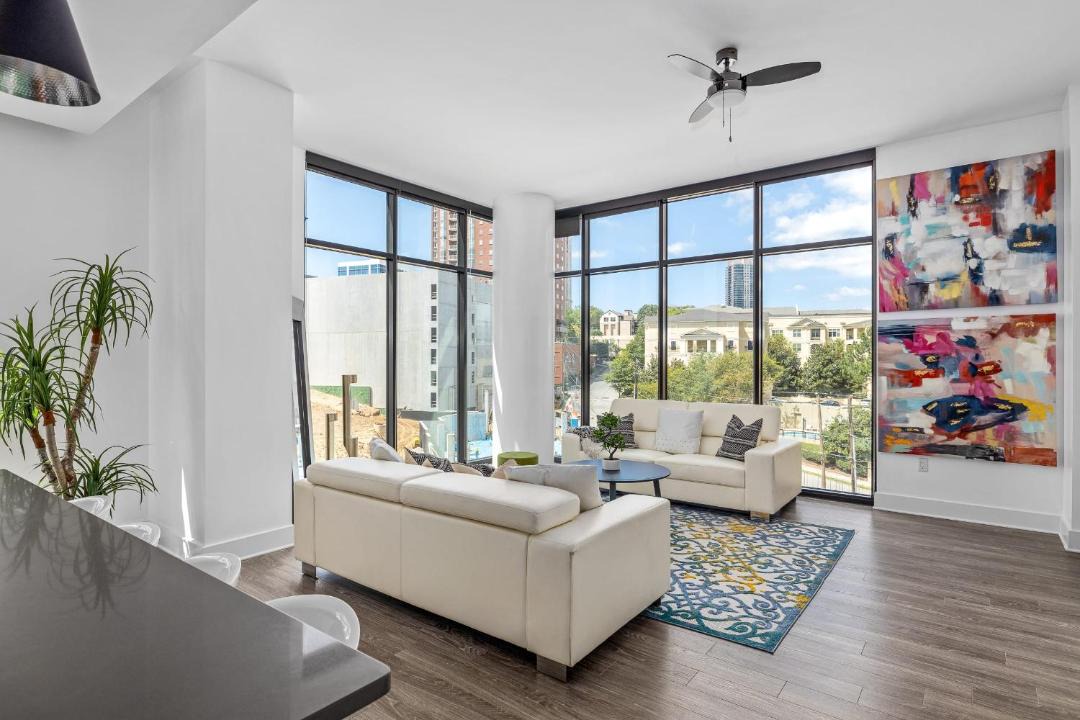 Photo of Livingroom in Buckhead Heights