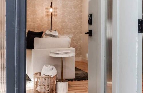 East Central Apartment | "The Magnolia" - Sugar House/SLC