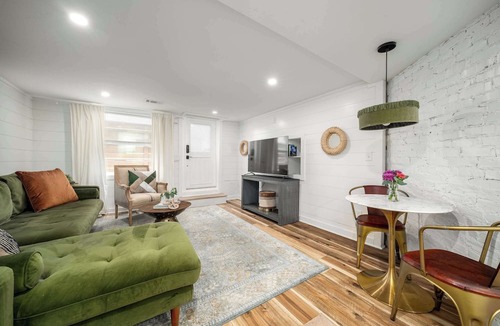 Midtown Apartment | Woody's Place