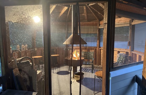 Rabbit Creek Apartment | Large 4 Bedroom, Minutes from Mountains, Inlet, Airport and Downtown.
