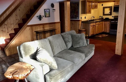 Chugiak Apartment | Comfortable apartment with spectacular mountain and ocean views.