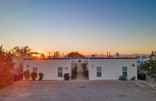 Cibola Addition Apartment | Luxury Foothills Apartment 15 Minutes to Balloon Fiesta Park!