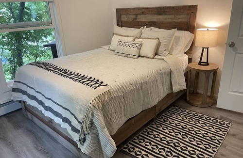 Abbott Loop Apartment | Relaxing Anchorage Retreat