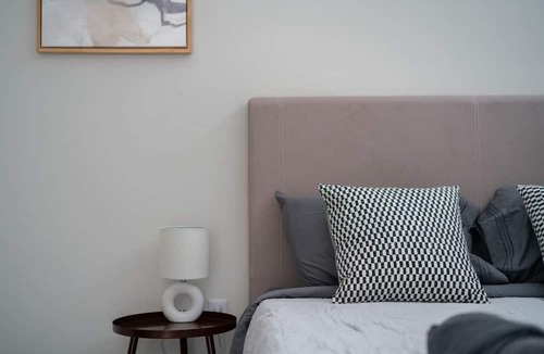 Italian Village Apartment | Spacious Industrial Flat - Short North