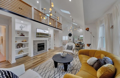Inman Park Apartment | Renovated Inman Park 3BR Retreat + Private Balcony