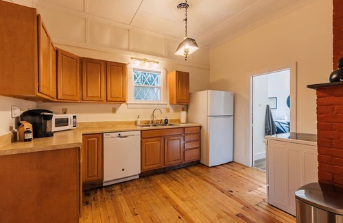 Corinth Cabin | Spacious Waterfront Cabin with Private Dock Near Lake George & Saratoga Springs, Corinth, NY