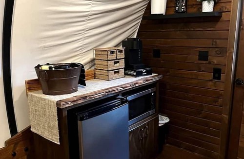 Denver House | Elegant, Vintage Conestoga Covered Wagon Getaway in Denver, Pennsylvania