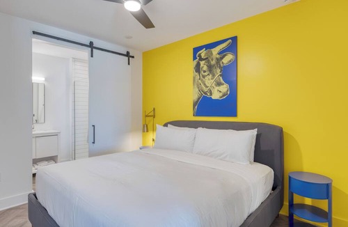 Historic Edgefield Hotel | Carter #302 by AvantStay | 1BR + Rooftop Access