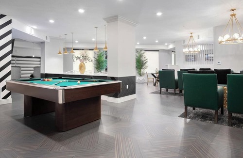 Downtown Salt Lake City Apartment | Luxury Downtown 2 Bd 2 Ba Suite - Rooftop Terrace, Steps to Delta Center & More!