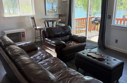 Willow House | Long Lake Slice of Heaven. Beautiful lake front home with activities for all.