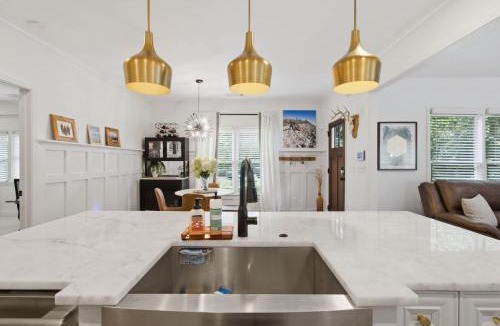 Piedmont Heights House | Walkable Atlanta Stay BeltLine Piedmont Park