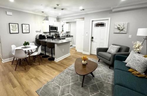 Fitchburg Apartment | Modern 3BR Near FSU - 15 Min to Wachusett