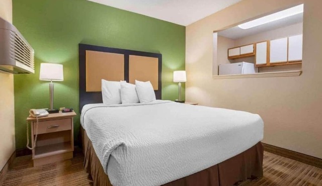 1 Queen Bed | Non-Smoking, Kitchen, Sofa-Bed