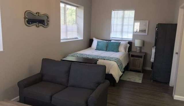 Studio apartment located in the North Valley