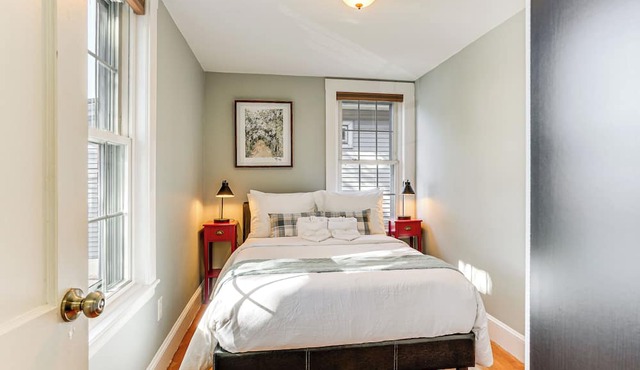 Walk to Constitution Beach: Mid-Century Boston Gem